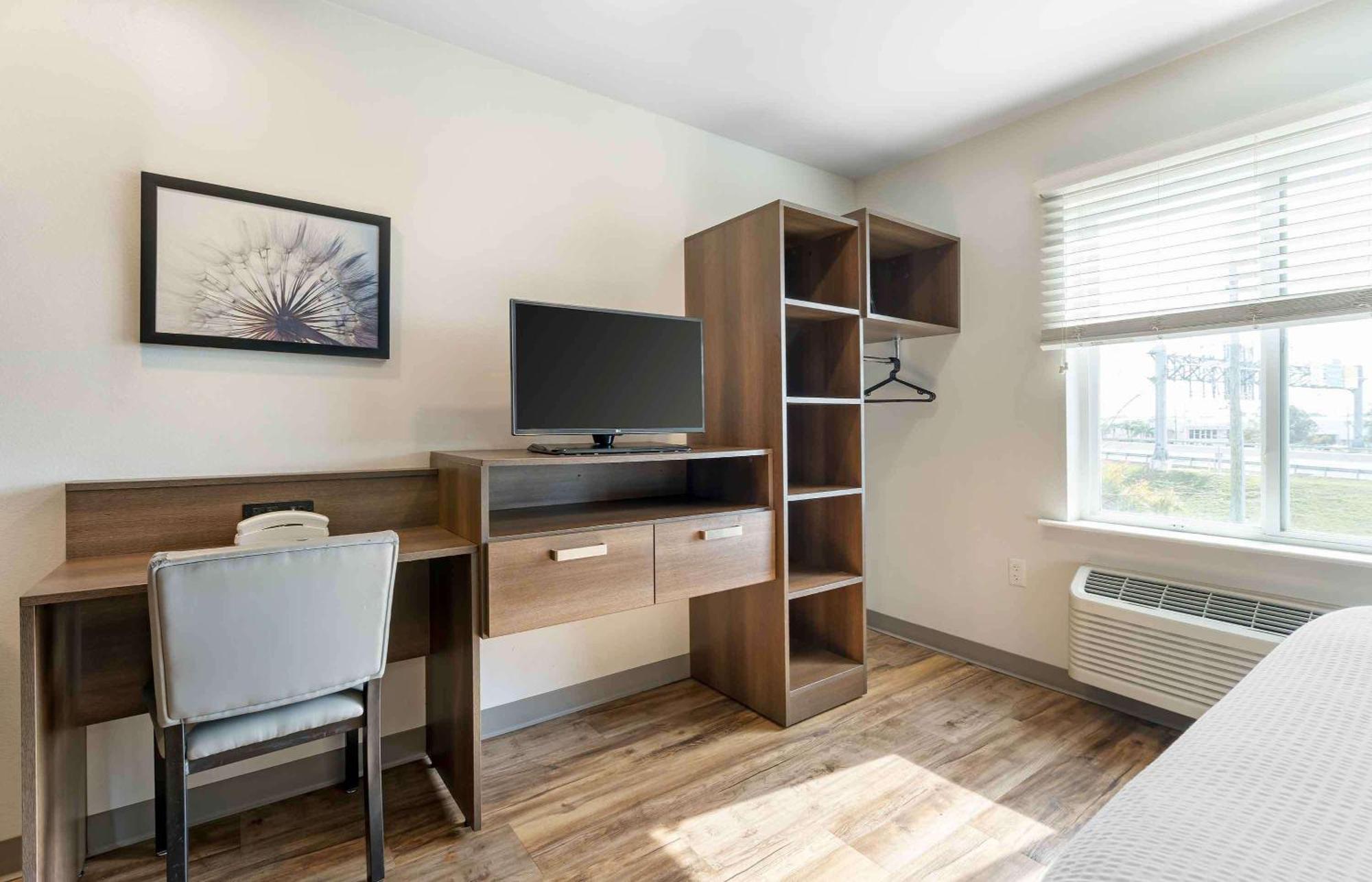 Extended Stay America Select Suites - Orlando - Airport Екстер'єр фото