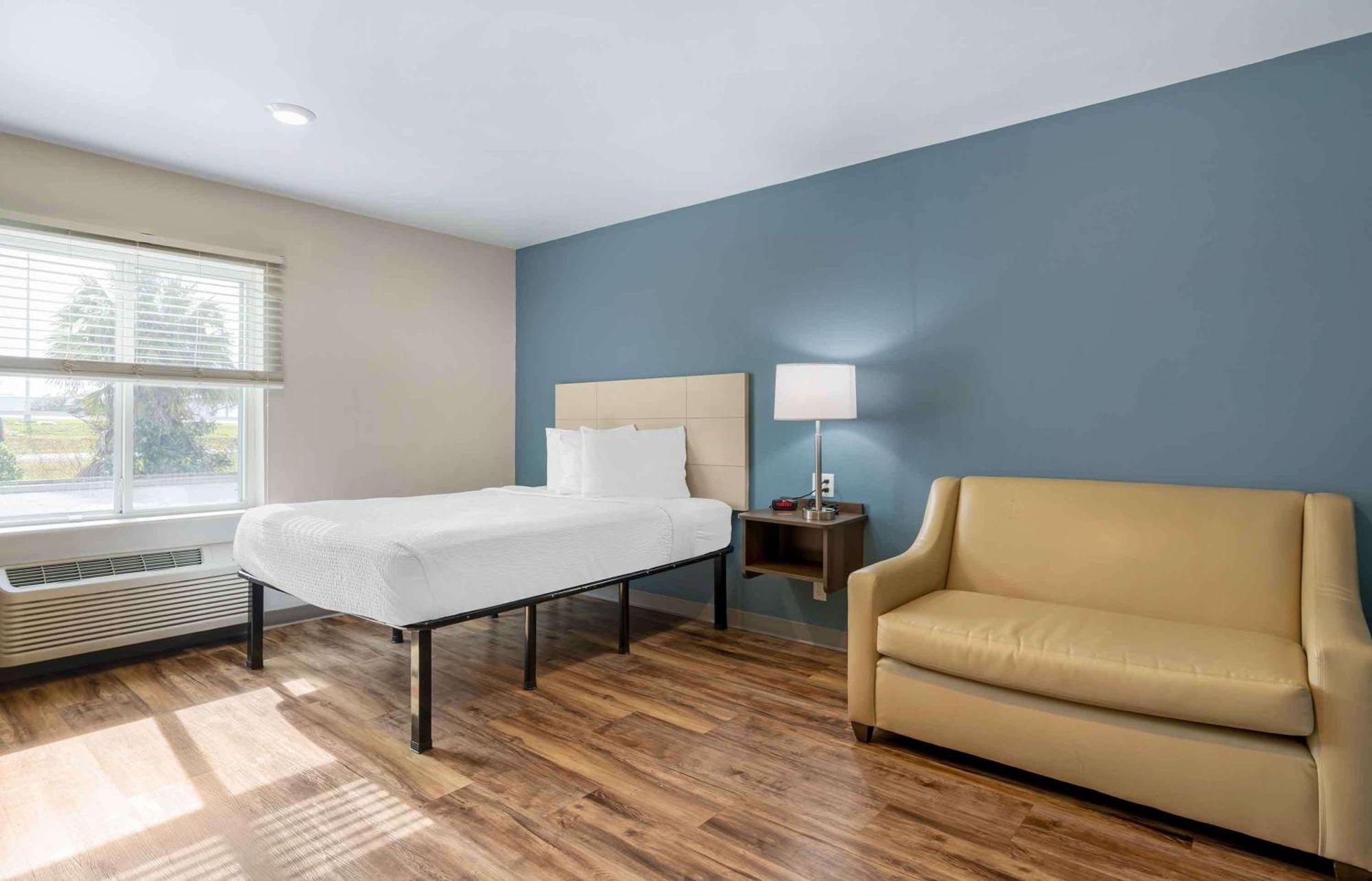 Extended Stay America Select Suites - Orlando - Airport Екстер'єр фото
